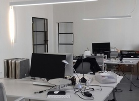 2 (auf 3 erweiterbare) helle Büroplätze in Gemeinschaftsbüro im Gewerbepark Bouchéstraße (X-berg/Alt Treptow)