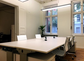 Desk / Office / Co-Working Space in creative community