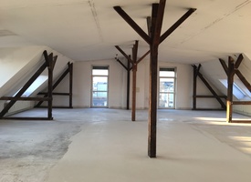 Bright 190m² top-floor office near Treptower Park to sublet