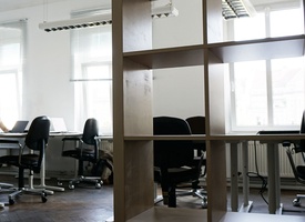 Desks available on the Maybachufer