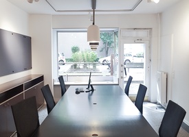 Free office space in nice central location