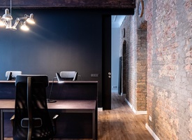 Quiet and efficient office for Team of 10-12 people in trendy Winskiez