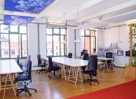 200 sqm / 25 desks available asap in Kreuzberg
